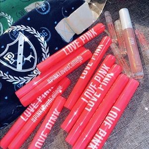 1 Victoria’s Secret PINK Highlighter